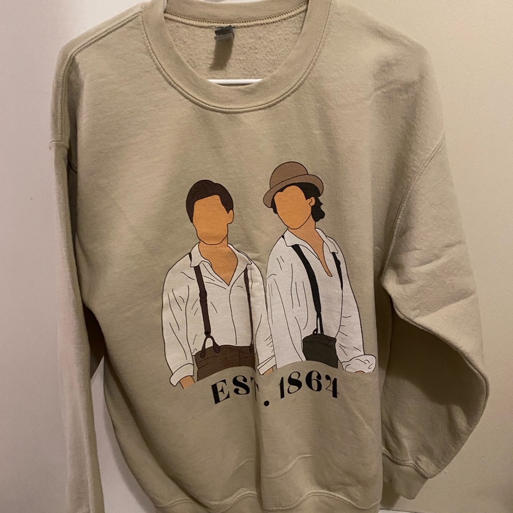 Vampires Diaries Crewneck - Picture 2 of 3